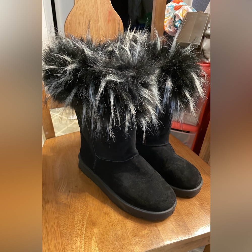Fur winter boots